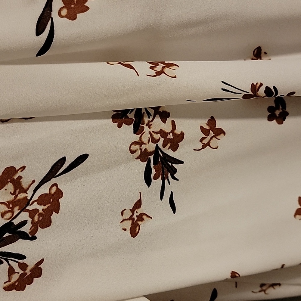 Drape front blouse - Picture 2 of 3
